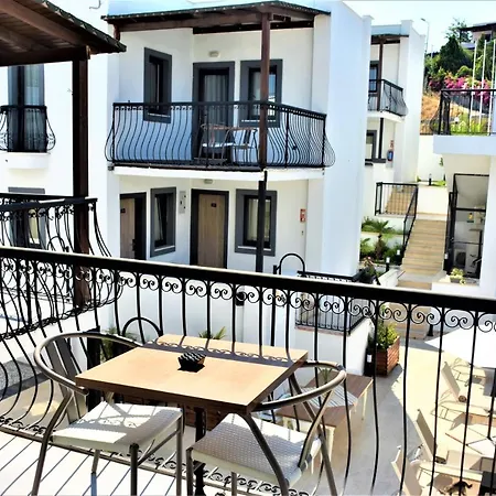 Modern Life Bodrum Отель 3*