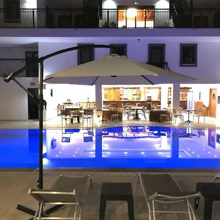 Modern Life Bodrum Отель 3*