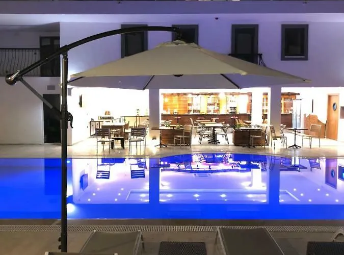 Modern Life Bodrum מלון 3*